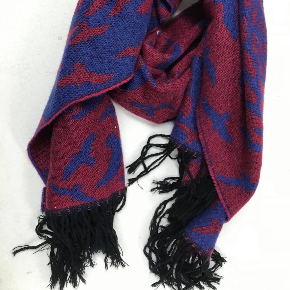 Reversible Bird Pattern Scarf - Picture 2 of 4